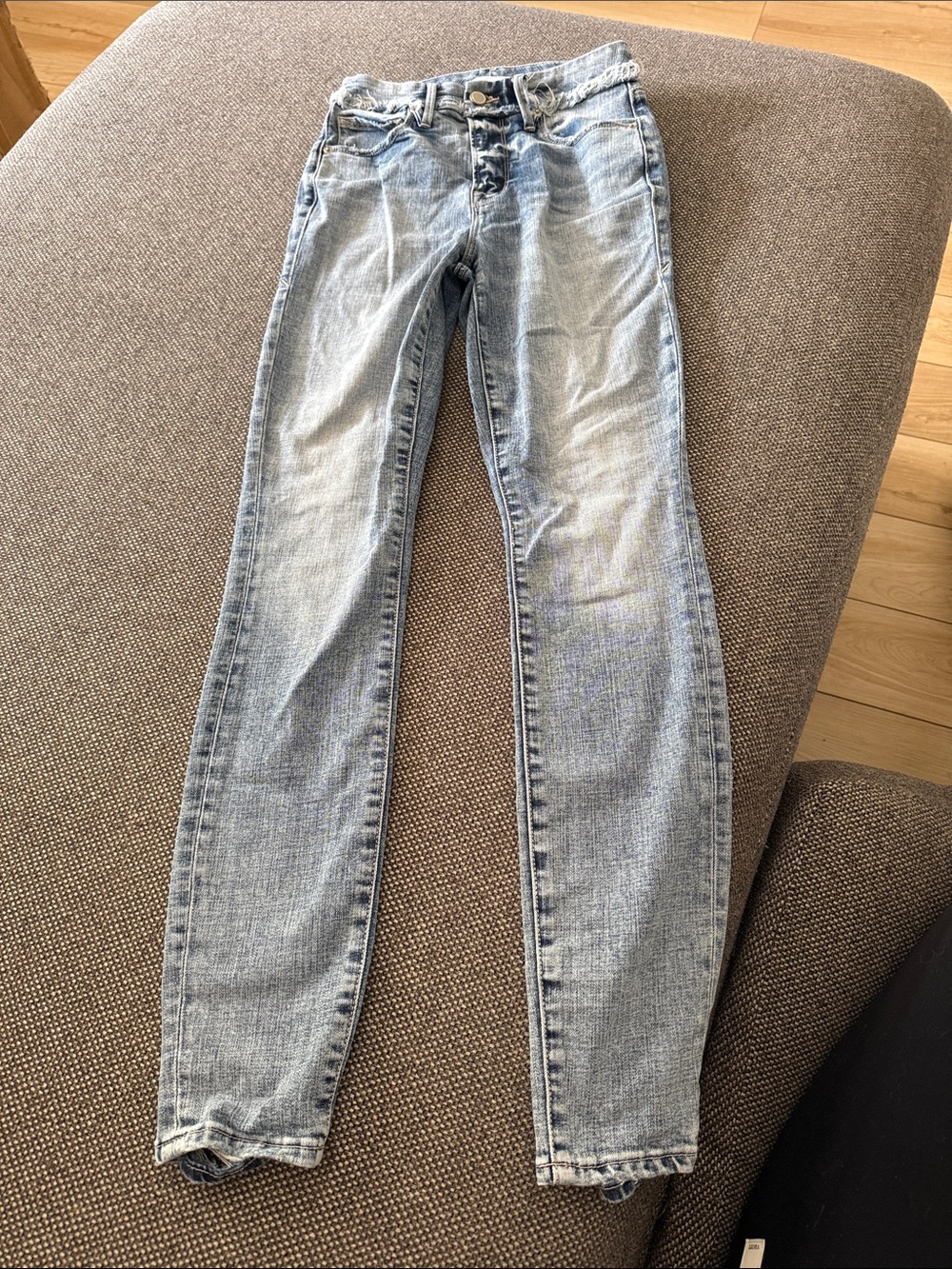 Good American Light Blue Skinny Jeans
